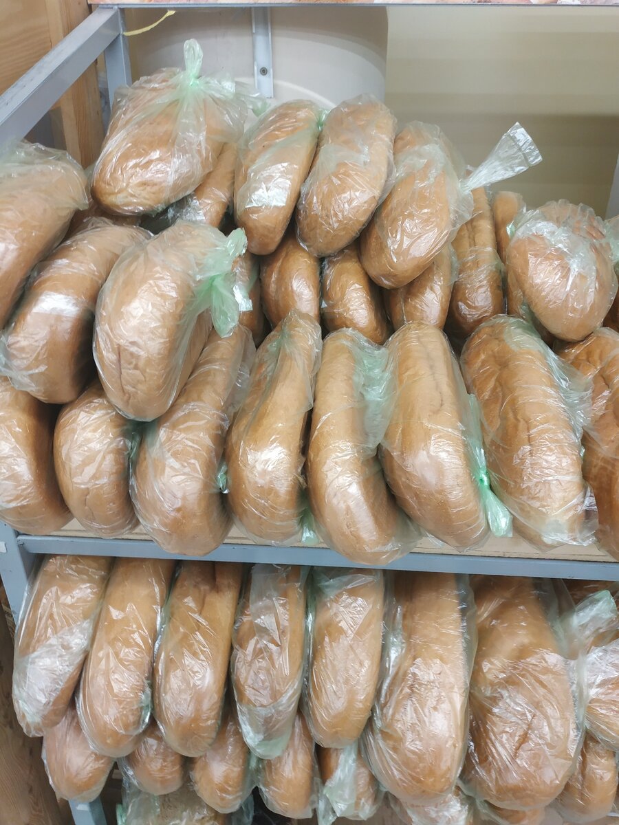 Хлебо-булочные батоны (фото автора)