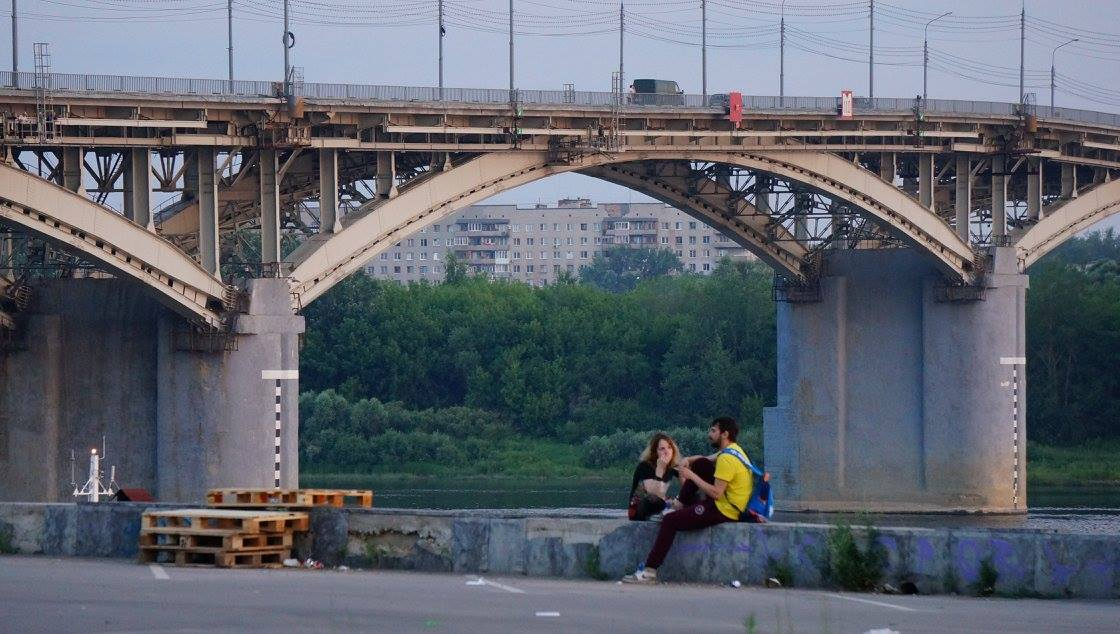 Нижегородцы встречают рассвет на Оке