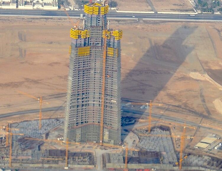 © Alejandro vn / CC BY-SA 4.0 (строительство Jeddah Tower)