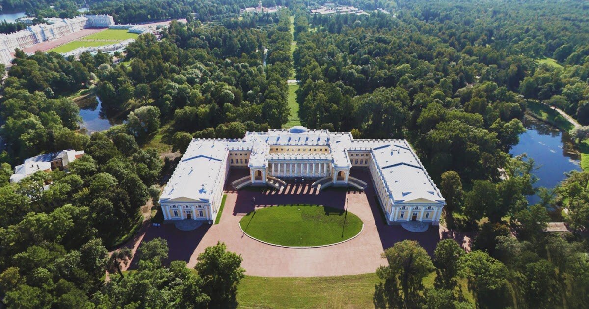 Александровский дворец