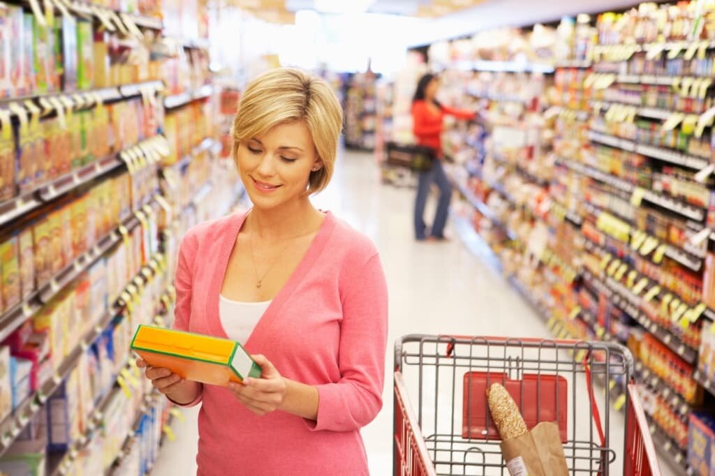 Насколько часто при покупках в магазине Вы брали в руки упаковку, внимательно читали состав и задумывались над вопросом: "А действительно ли приобретаемые Вами товары в магазинах полезные для здоровья, не принесут ли они скорее вред чем пользу?"