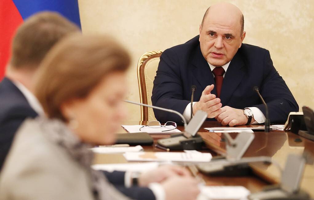 Россиянам ходят предоставить возможность вернуть свои деньги
В России хотят ввести еще одну меру поддержки как граждан, так и предпринимателей, работающих в сфере спорта. Предполагается введение нового вида налогового вычета, который смогут получить все граждане, приобретающие абонементы в спортивные клубы.
Депутаты ожидают, что социальным налоговым вычетом удастся привлечь аудиторию к занятию спортом и укреплению своего здоровья. Тем самым обеспечить большой поток клиентов и доходов предпринимателям индустрии спорта.
Отметим, что на сегодняшний день граждане РФ имеют право на возврат денежных средств с оплаты образования и покупки квартиры.
 
