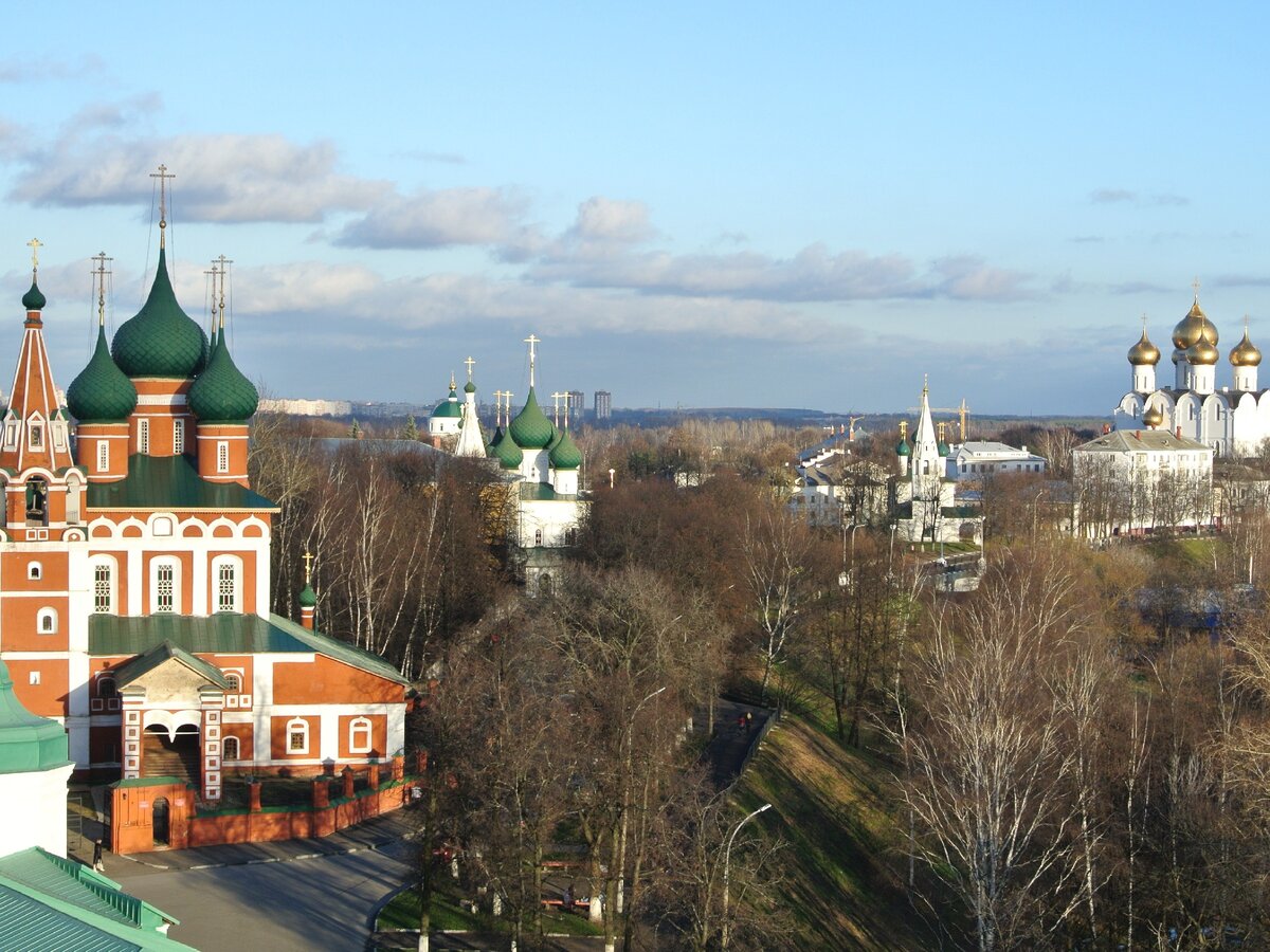 Ярославль в ноябре. Вид с колокольни Спасо-Преображенского монастыря. Фото автора