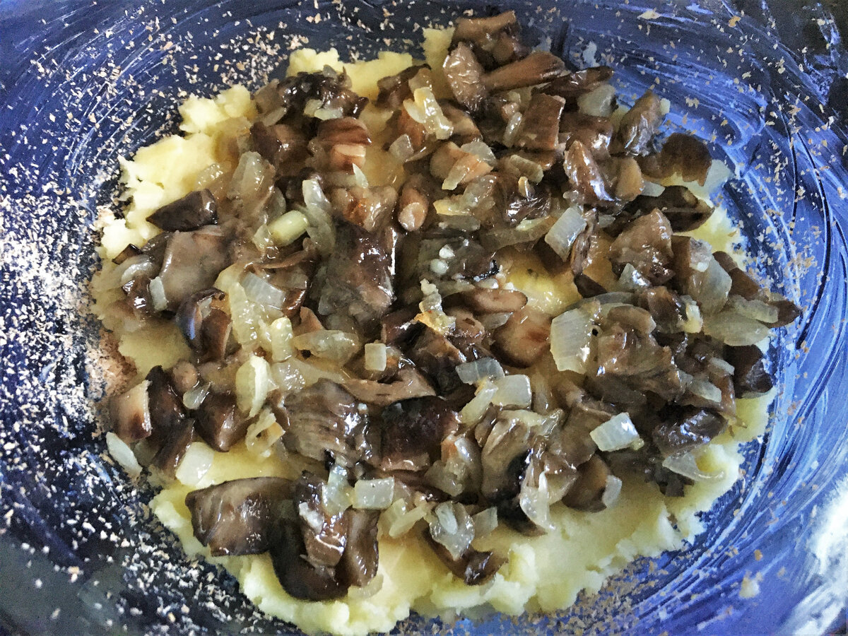 Что вкусного приготовить из вчерашнего картофельного пюре - 2 рецепта