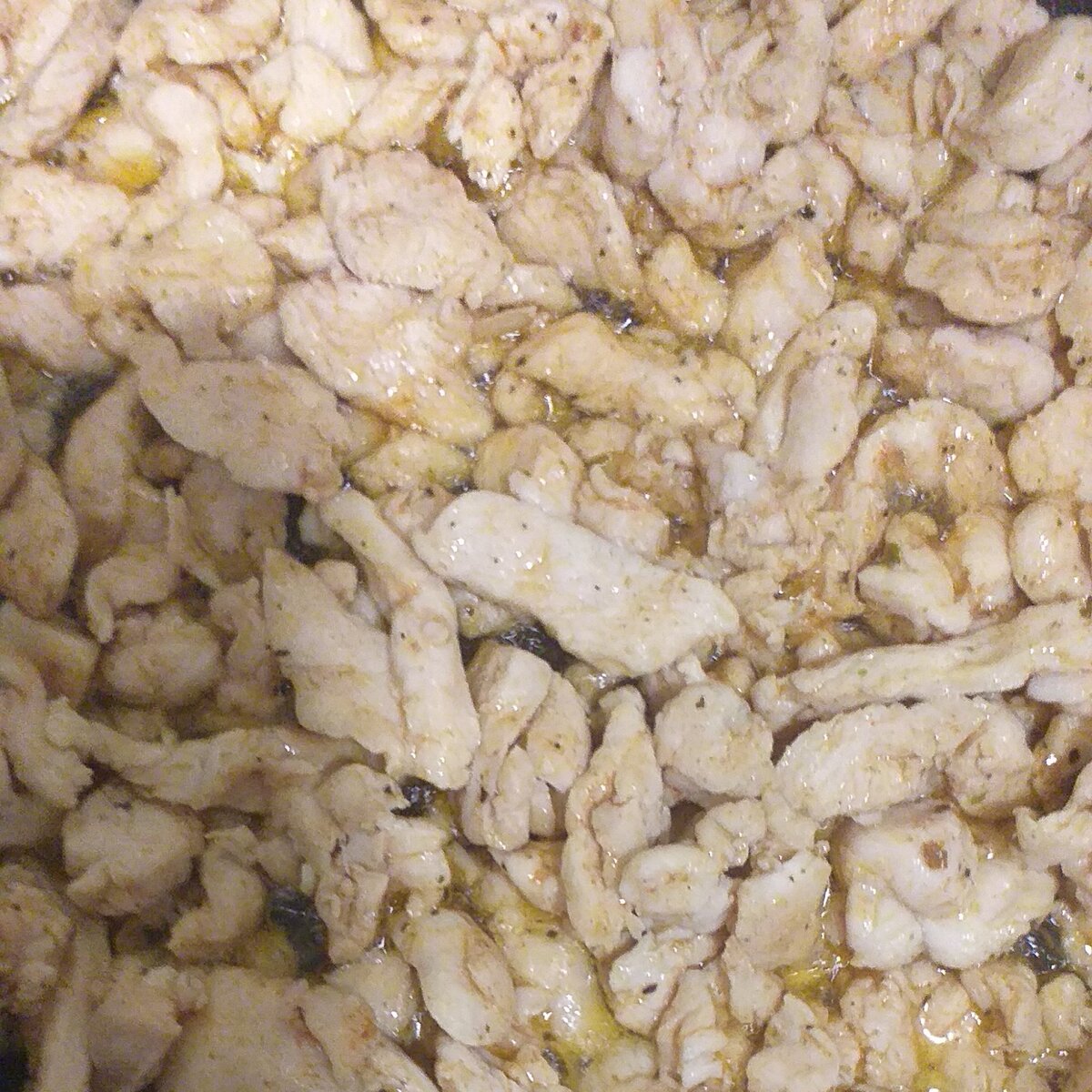 Обжариваем куриное филе