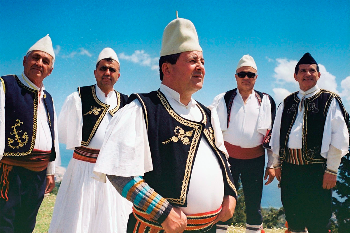Албанцы