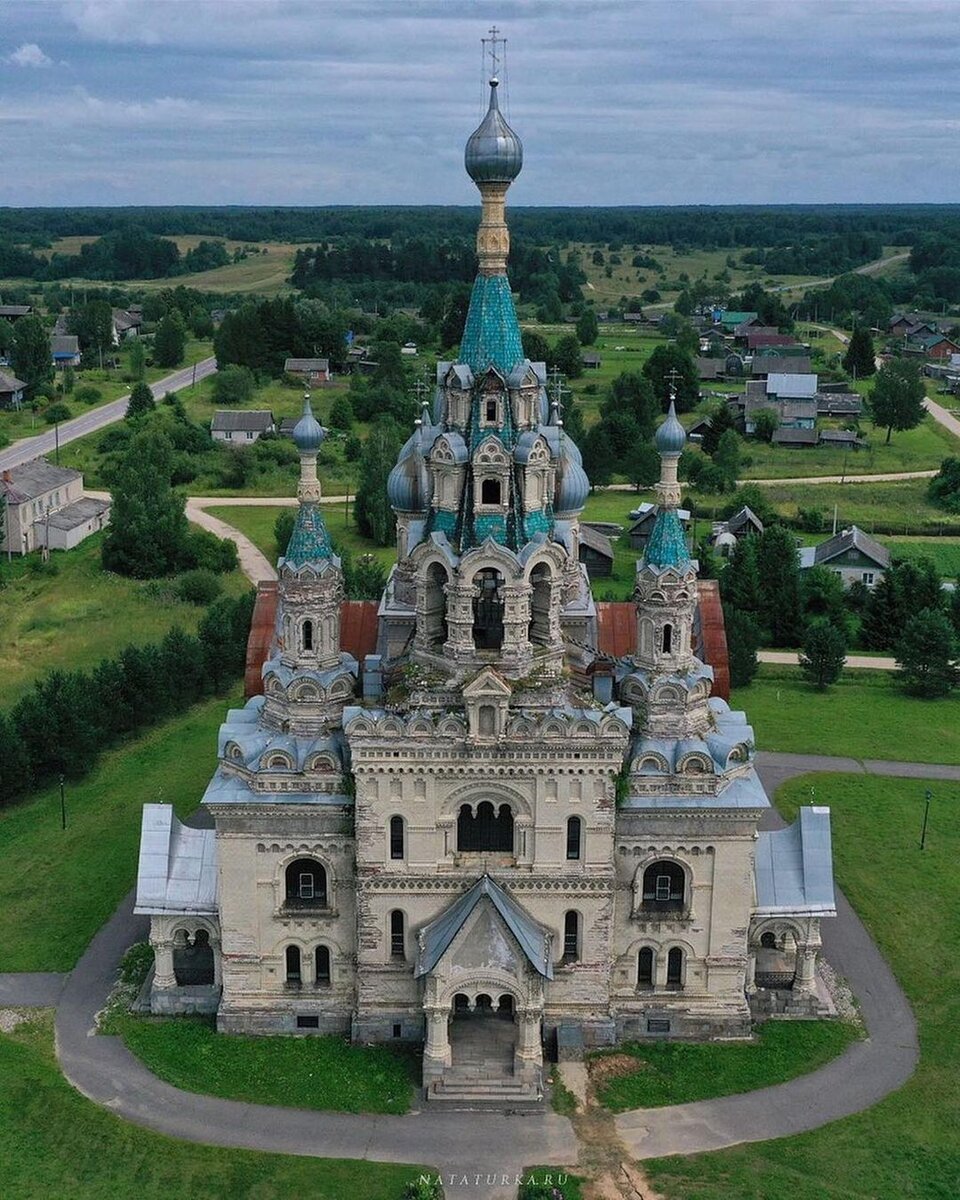 Церковь в селе