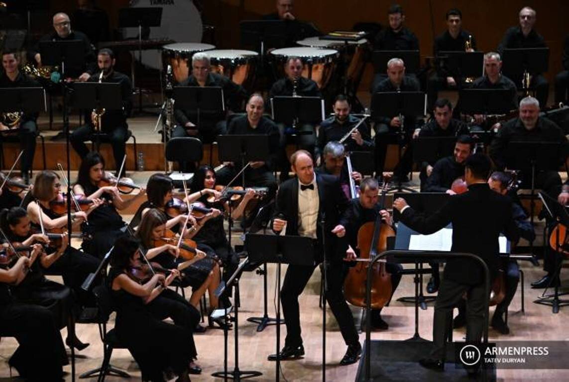 Концерт в 7 часов. Национальный филармонический оркестр Армении.