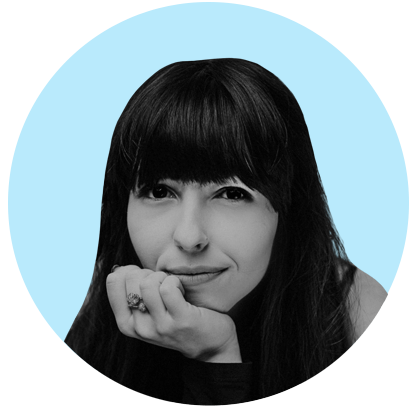 Лиза:«Продавать в Instagram в 2021 году возможно почти все — даже перфораторы. Главное — хорошо изучить целевую аудиторию и понять, насколько этот канал будет релевантен для нее.При формировании контент-плана ориентируйтесь не на количество, а на качество постов и их пользу для ЦА. Оптимальное число публикаций в неделю: 2–3 поста и 5–10 stories.Для эффективного продвижения анализируйте, что "заходит" лучше всего. Для кого-то больше подойдет инфлюенс-маркетинг, для других — таргетированная реклама в stories, для третьих лучше сработает реклама в постах».