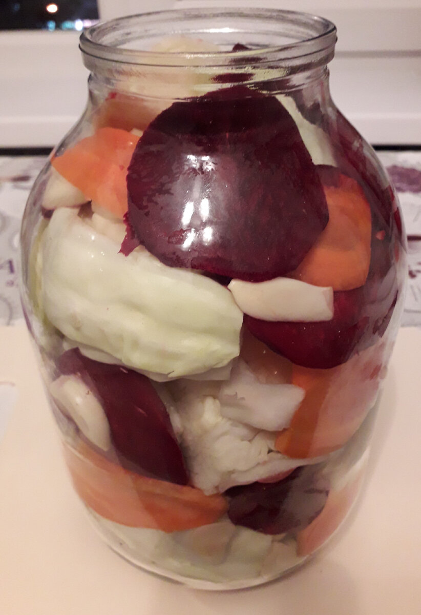 Капуста пелюстка со свеклой. Пилюска на зиму рецепт. Капуста пилюска. Пилюска на зиму рецепт. Пилюска на зиму рецепт.