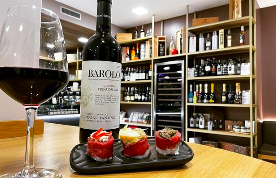 "суши" с... мясом (фото – Caffetteria Marconi недалеко от базы "Ювентуса" 😉)