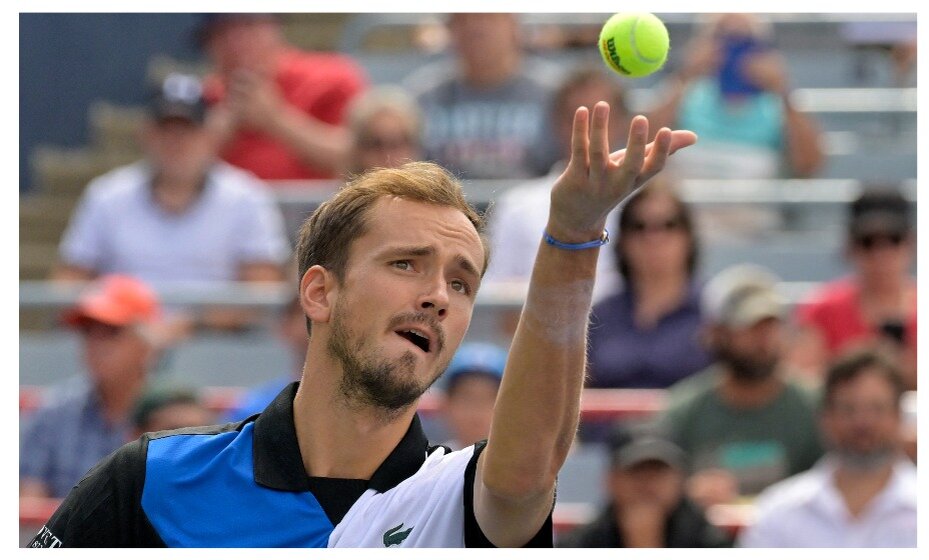    Медведев продолжает борьбу на US Open. Фото: Reuters