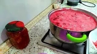    Варенье кизиловое