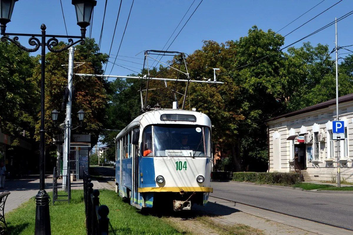 Проспект кирова пятигорск. Трамвайное дэпо питегорск. Депо трамваев в пятигорске. Г. Парк ленина пятигорск.