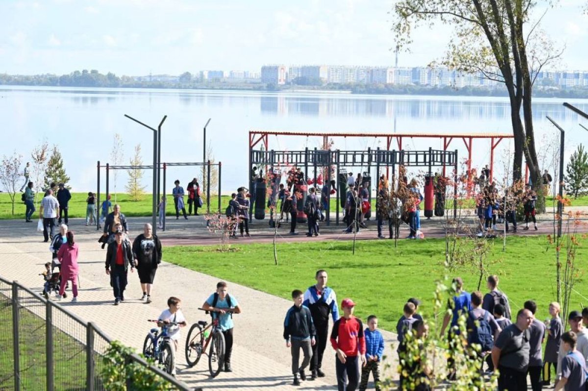    Новый сквер на набережной у центра бокса «Алмаз» открыли в Челябинске