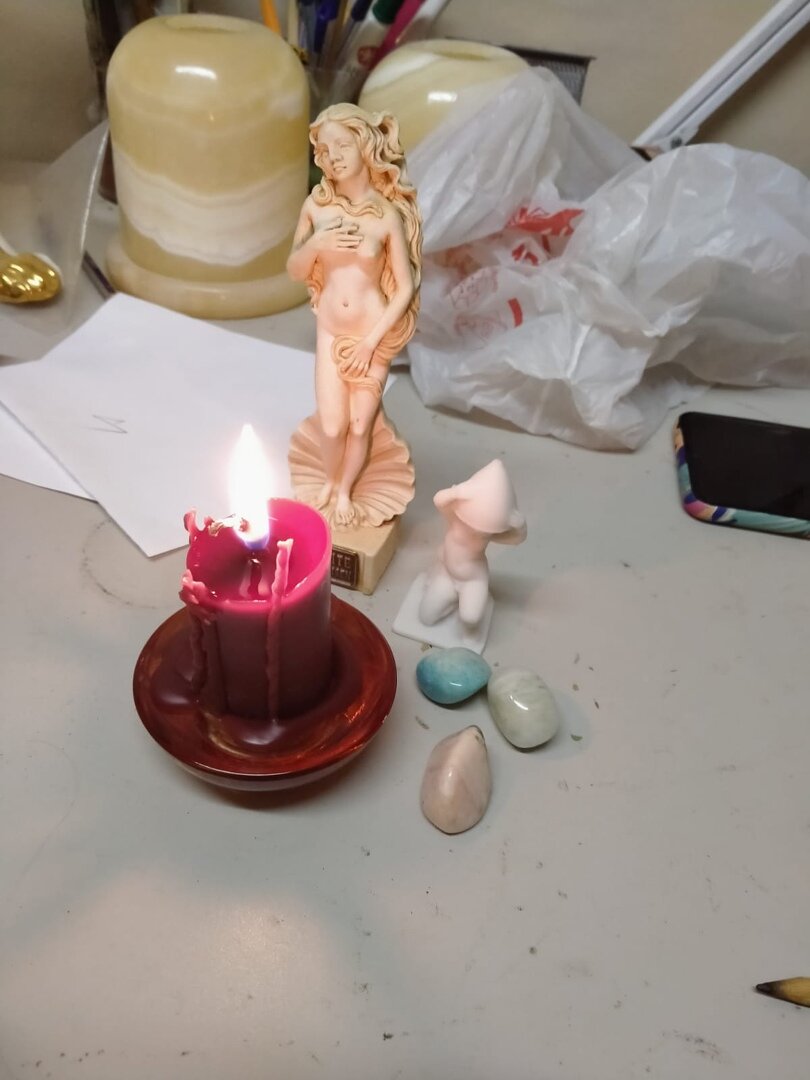 Алтарь Афродиты. Современная версия.