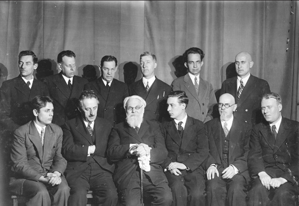 На уникальном  фото  1940  года запечатлены почти все отцы-основатели силикатного факультета: И.И. Китайгородский, Б.С. Швецов, Ю.М. Бутт, А.С. Пантелеев, Д.Н. Полубояринов, Г.Н. Дудеров