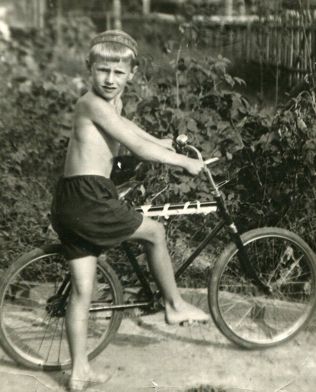 
(В Пушкино - 1938-39 гг.)
