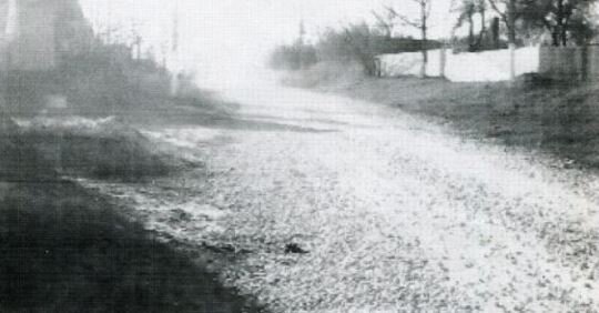 
Уже становиться почти правилом – если в Брянской МЧС что то затевают, жди подвох. Так случилось и на этот раз. В ГУ МЧС забыли заглянуть в прогноз погоды.
С воскресенья ожидается понижение температуры окружающей среды до 7-13 градусов днем, 5-7 градусов ночью. Начиная с 22-23 сентября ожидаются осадки, местами сильные. Дожди будут идти в течение следующей недели.
В начале октября ожидается дневная температура в пределах 7-9 градусов днем, ночью от 2 градусов тепла до 1 градуса мороза.
Уважаемые жители области осталось 2-3 теплых дня. Планируйте свои мероприятия на выходные дни и на предстоящую неделю с учетом прогноза.
Ну а в МЧС будут бороться с сухой травой, успехов им. По-моему бороться нужно было в течение августа и до 22-23 сентября.