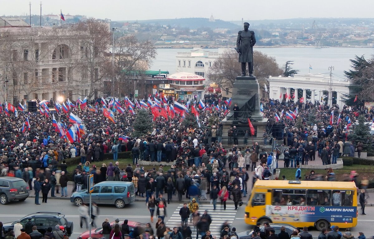 площадь нахимова