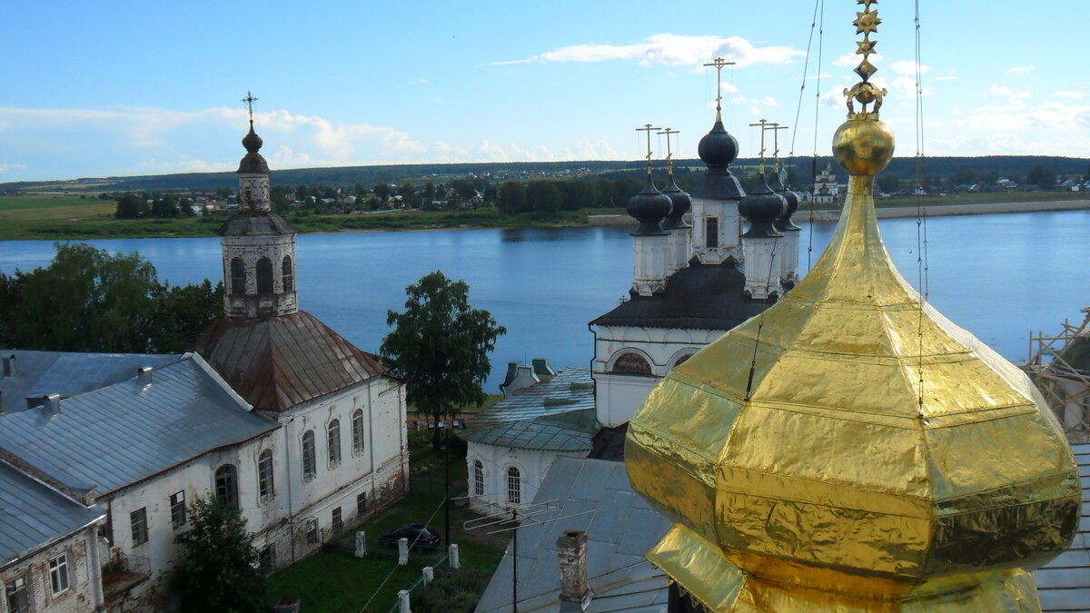 Путешествуем по России. Великий Устюг. В гости к Деду Морозу можно ...