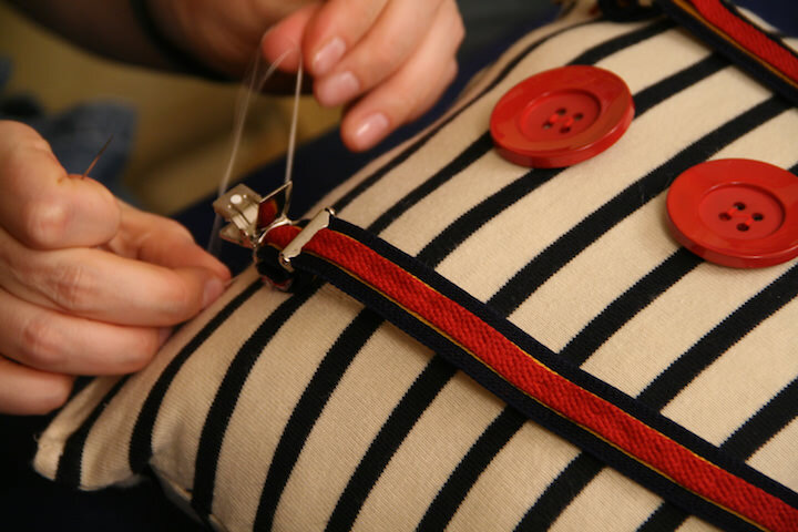 Подушка из старой футболки