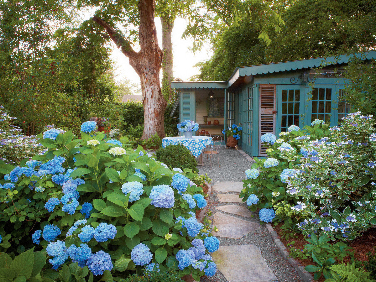 southernliving.com