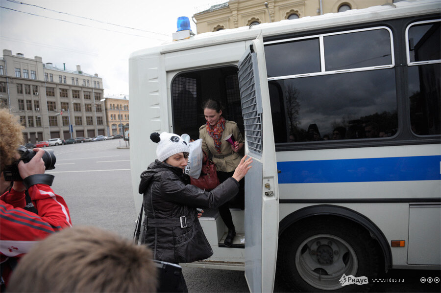 Прям «мученики». Фото: https://yandex.ru/images/search?pos=3&from=tabbar&img_url=https%3A%2F%2Fwww.ridus.ru%2F_ah%2Fimg%2Fn7Pi7eKroogNx9yRmA0lkg&text=%D1%81%D1%8D%D0%BB%D0%B8%D1%84%20%D0%BE%D0%BF%D0%BF%D0%BE%D0%B7%D1%86%D0%B8%D0%B8%20%D0%B8%D0%B7%20%D0%B0%D0%B2%D1%82%D0%BE%D0%B7%D0%B0%D0%BA%D0%BE%D0%B2&rpt=simage