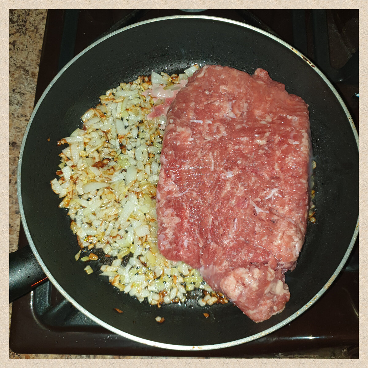 добавляем фарш