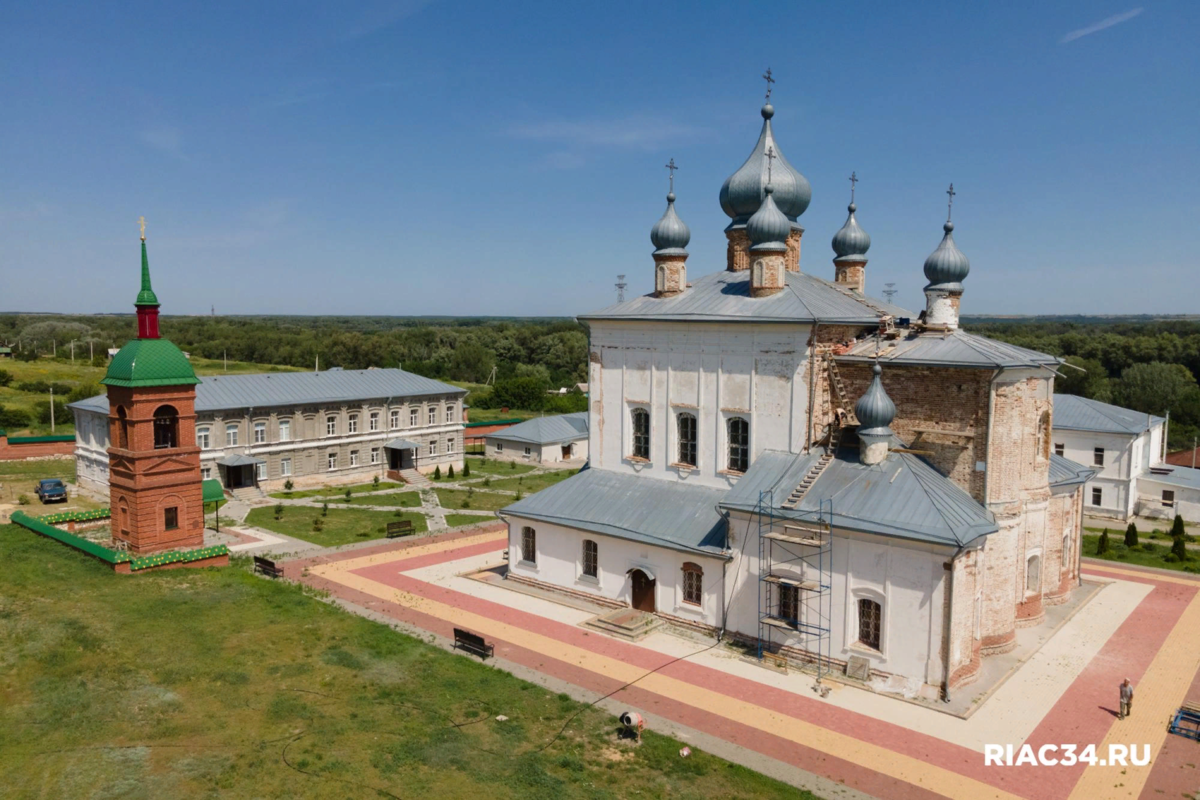 Свято-Вознесенский Кременский монастырь. Кременской монастырь Волгоградская область. Кременской Вознесенский мужской монастырь. Каменная Вознесенский монастырь Волгоград.