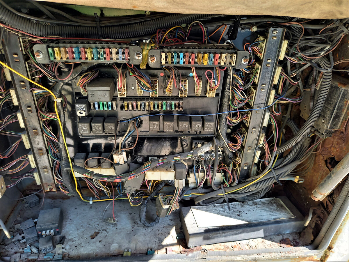 Блок предохранителей