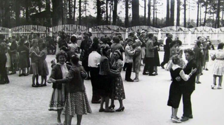 Советская танцплощадка 60-х годов.