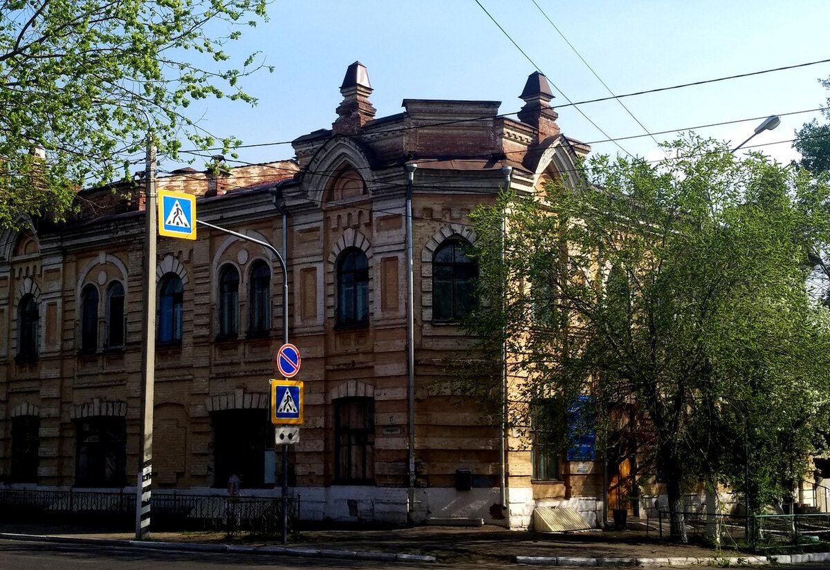 Молодожены из Забайкалья привезли в Читу огонь семейного очага, установленного в Москве