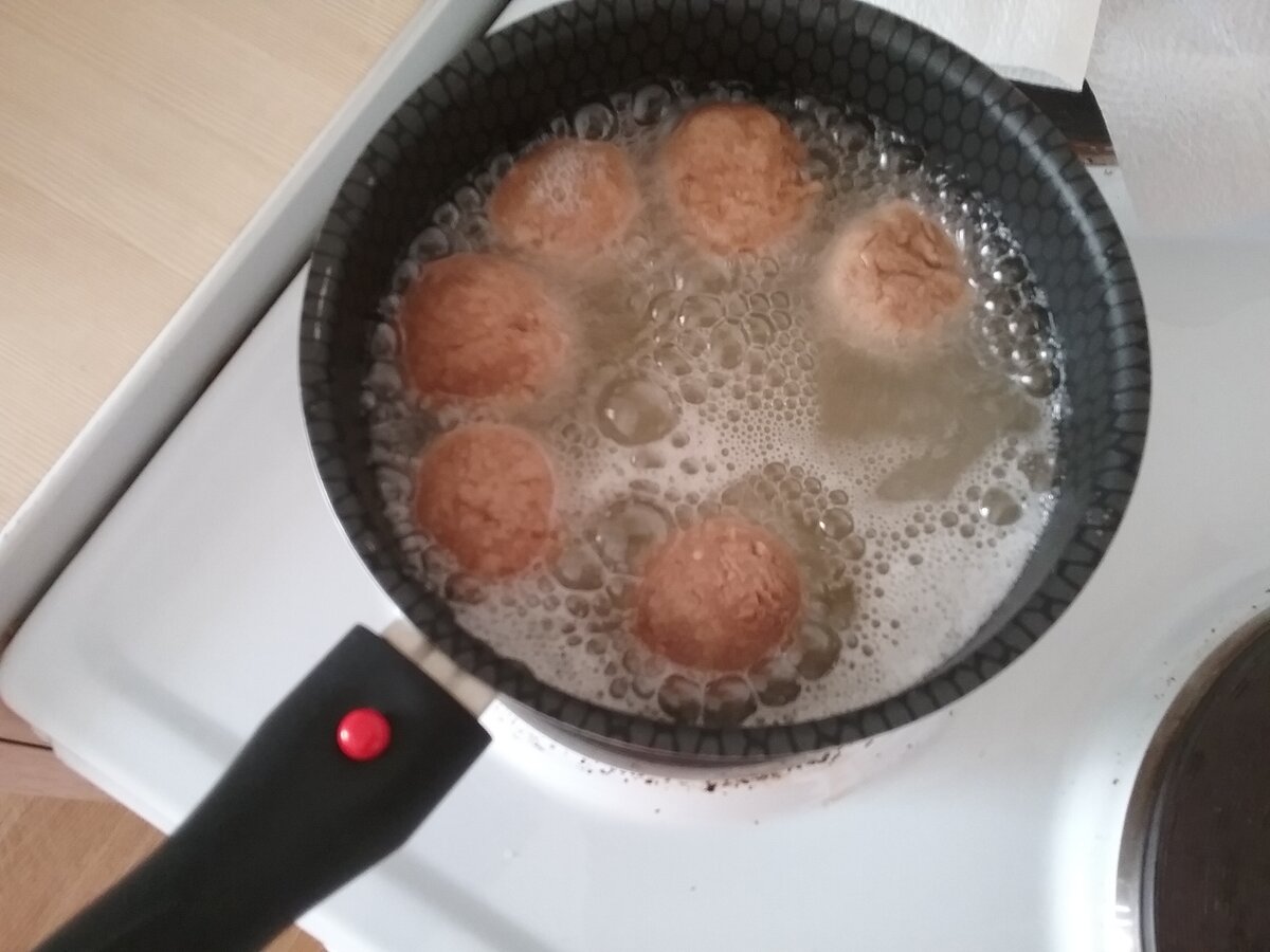 Как приготовить шоколадные творожные пончики