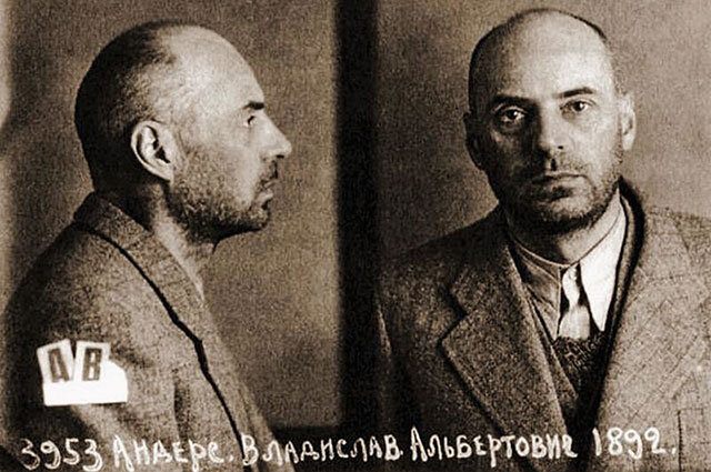 Андерс в тюрьме НКВД