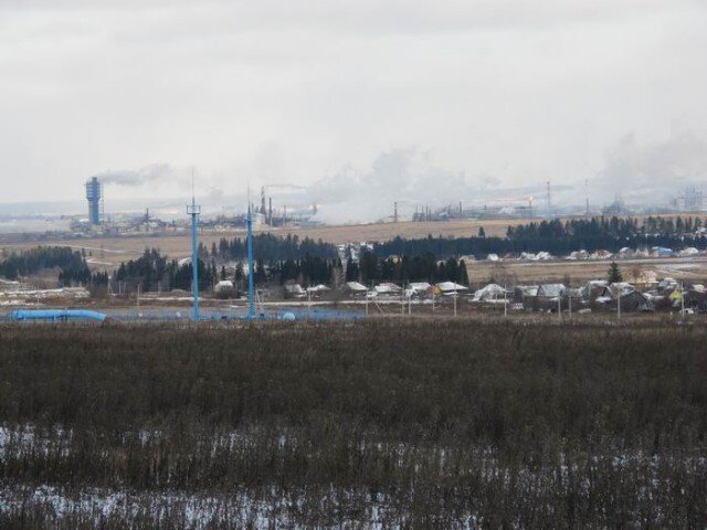 Вид из окрестностей Гамово на ПНОС (Пермь-Нефтеоргсинтез)