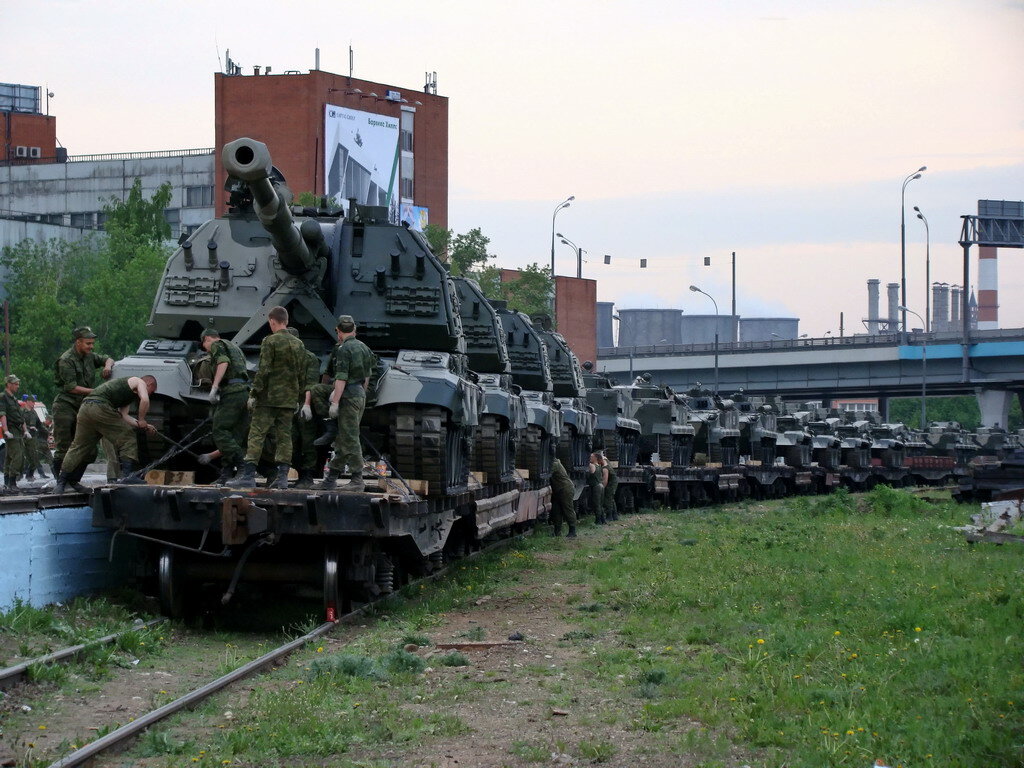 Погрузка и увязка техники.