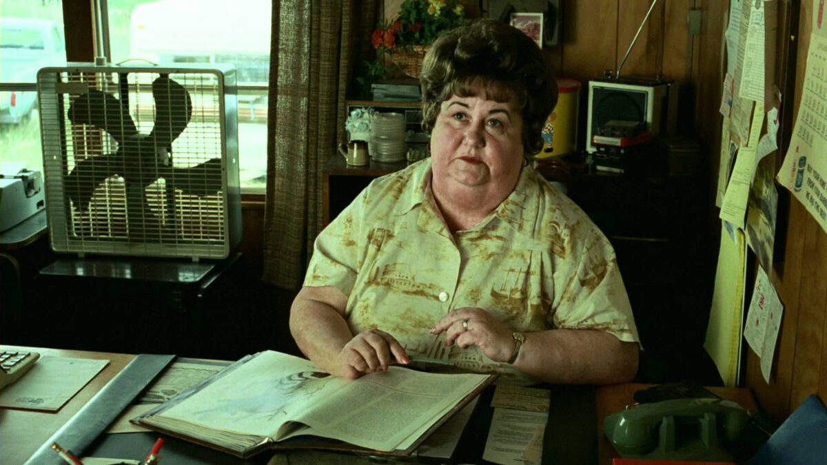 Всего несколько десятков лет назад многие женщины после 50 лет выглядели примерно так 