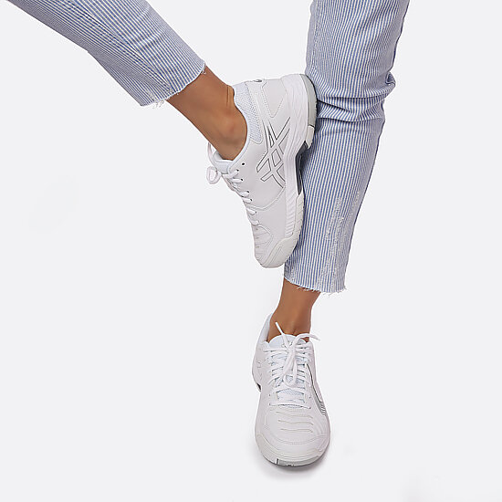 На фото: кроссовки Asics (арт. E755Y-0193 white).
