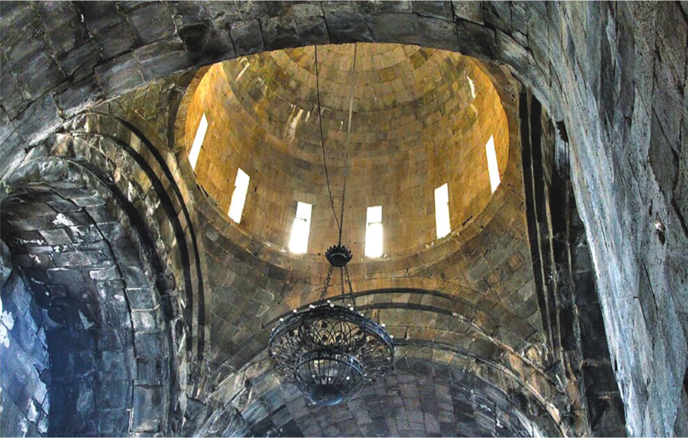 Фрагмент интерьера церкви святых Петра и Павла