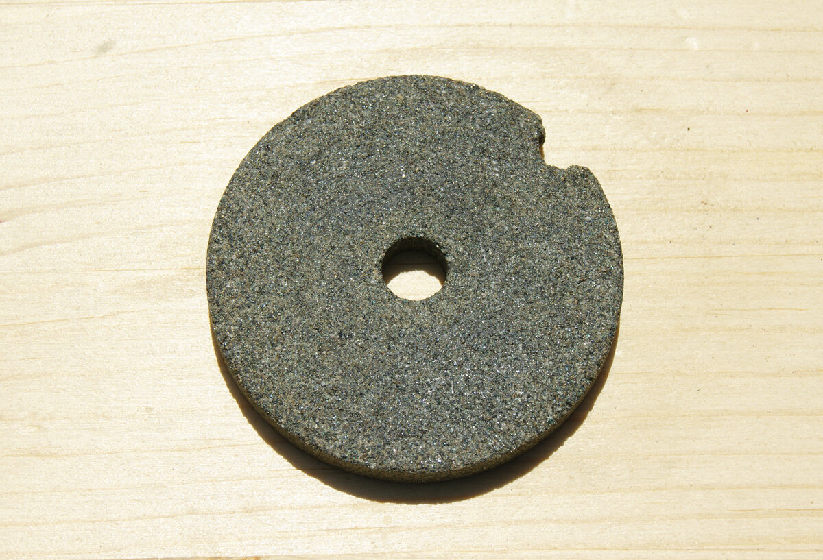 Шлифовальный круг для заточки ножей ф14. Точило для ножей мясорубки. Шлифовальный круг для заточки ножей ф14. Брусок для заточки ножей для мясорубки. Нож для мясорубки чудо.