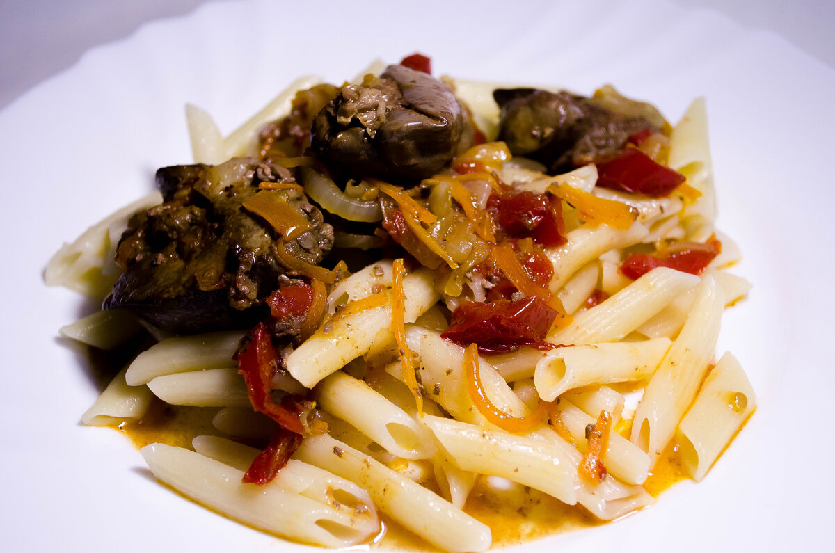 Макароны с печенью