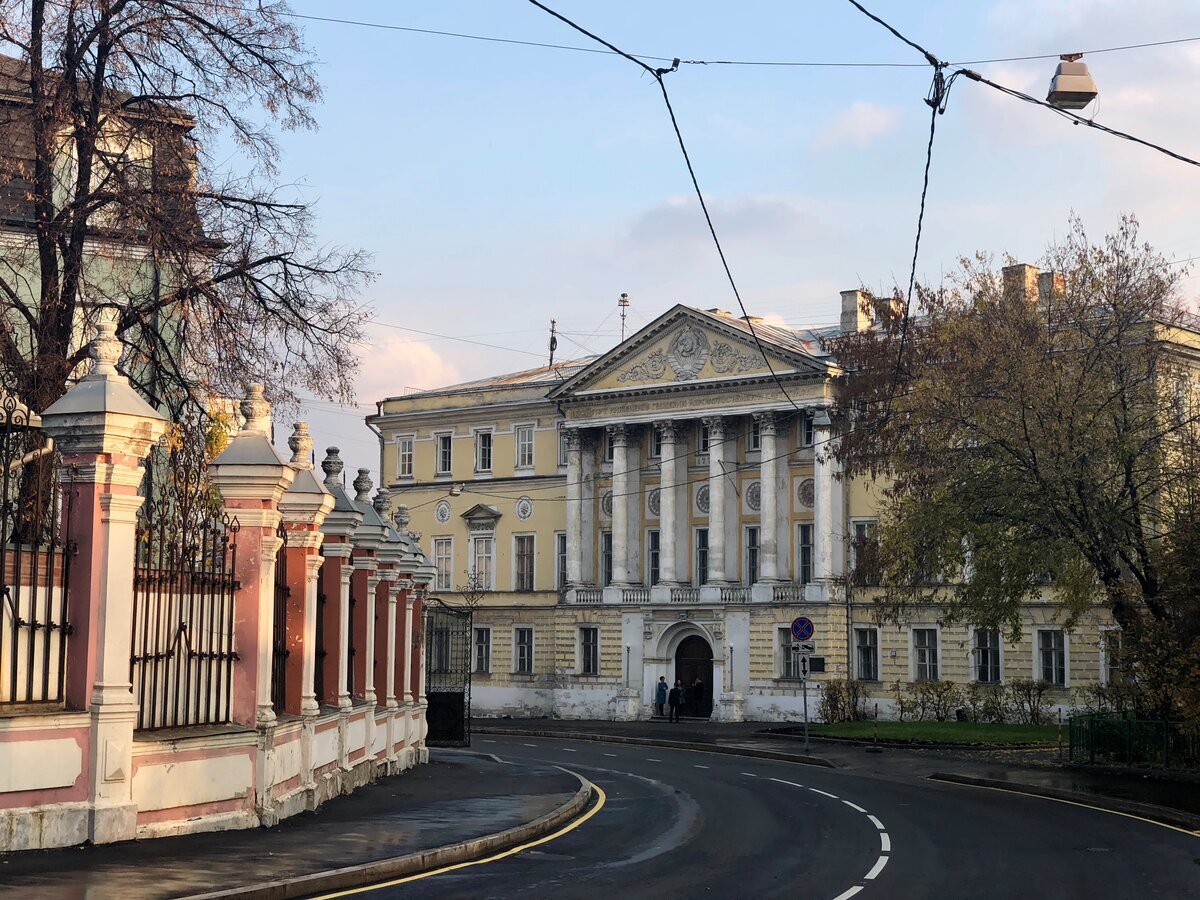 Гороховский переулок, 4