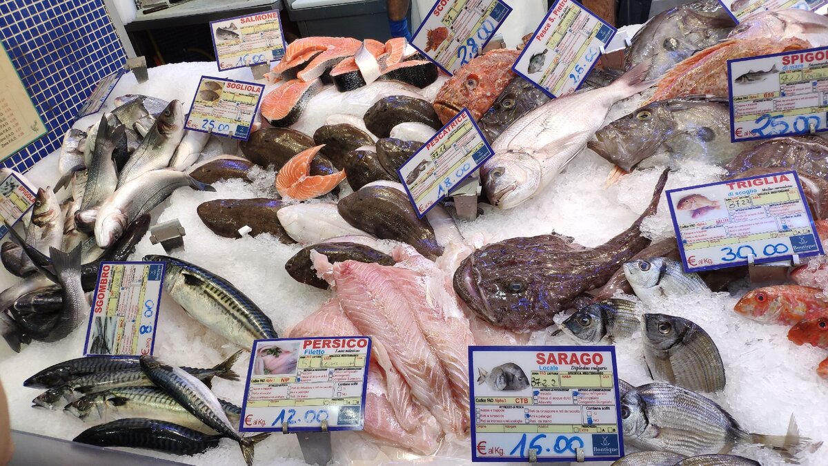 Цены на морепродукты на юге Италии, в городе Бари