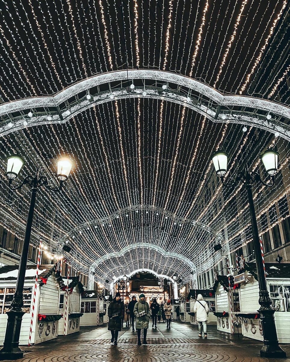 Лофт проект этажи санкт-петербург лиговский. Лофт-проект этажи санкт-петербург. Проспект кирова саратов. Ленинградскицпроспект. Лофт-проект этажи санкт-петербург.