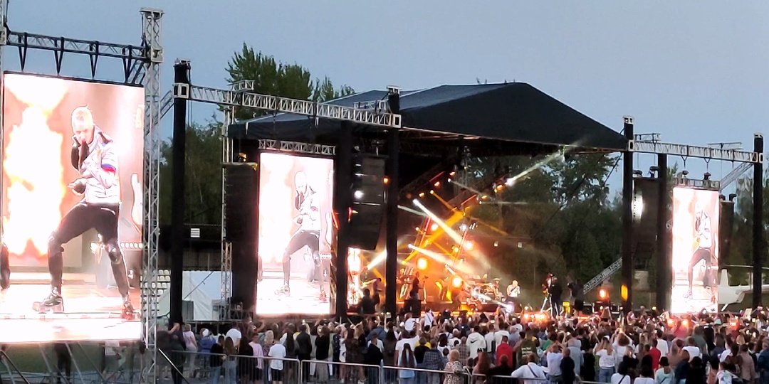 Певец SHAMAN самое большое открытие на российской эстраде за последнее время.