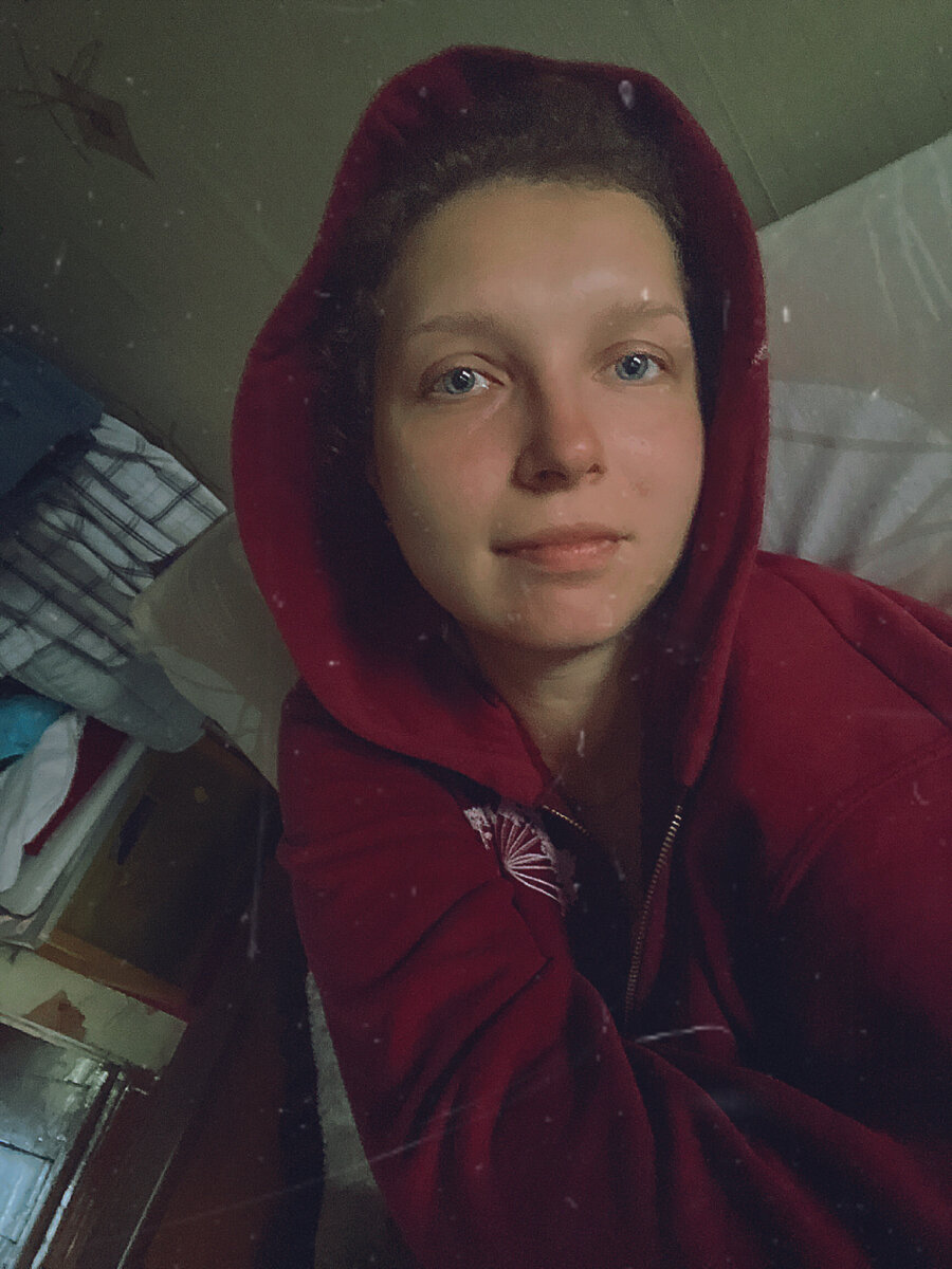 Карьергайд проводила мужа на конференцию, сама сижу смотрю онлайн, Лен.обл., 2023