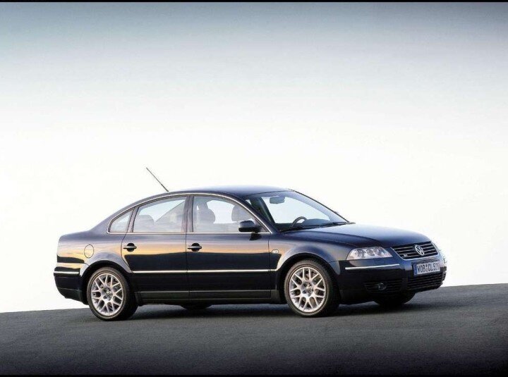 Volkswagen Passat W8