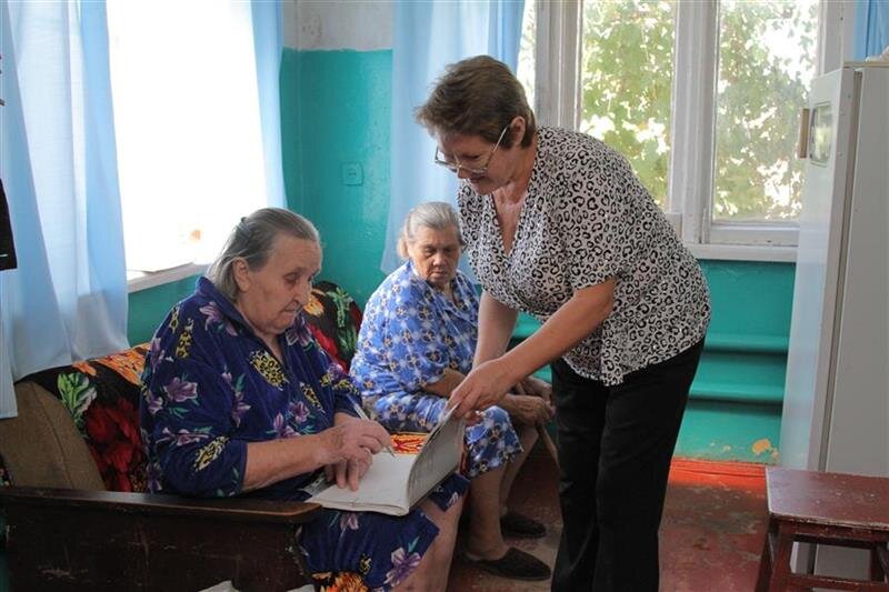 Картинка с сайта: http://krestyane34.ru/starikov-berut-pod-opeku.html (Найдено в Яндекс.Картинки)