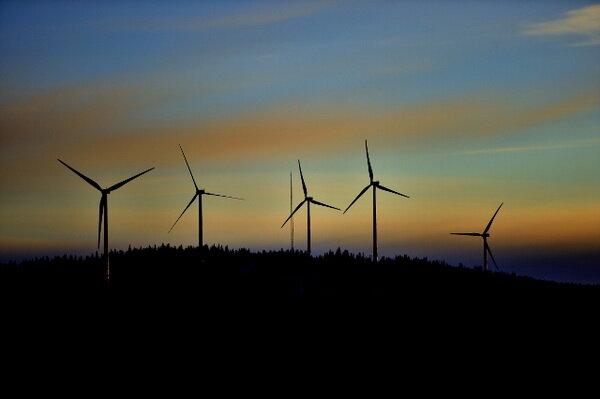 Швеция намерена достичь выработки 28,4 тераватт-часов из возобновляемых источников энергии уже в этом году, что на 12 лет раньше запланированного срока.